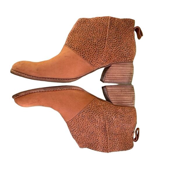 TOMS Leilani Brown Suede Leather Ankle Bootie with Cheetah Print Size 8.5 - Picture 2 of 7